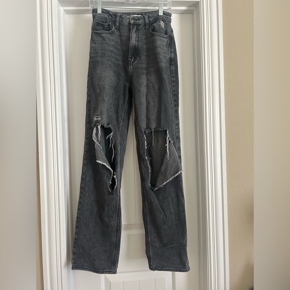Pacsun Boyfriend Ripped Jeans. Women’s Size 27